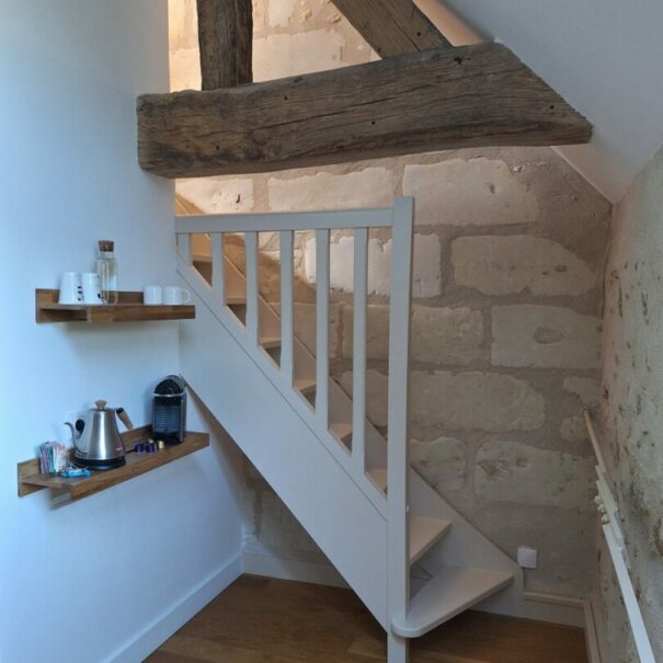 duplex-café-courtoisie-escalier